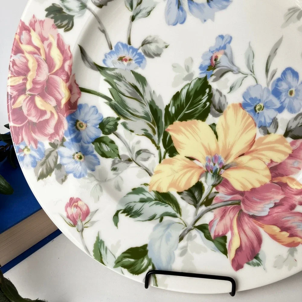 Oscar de la Renta Dinner Plate English Tapestry LF005 12in Ivory Floral China